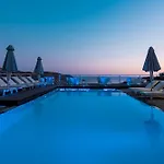 Hotel Far Out & Mylopotas