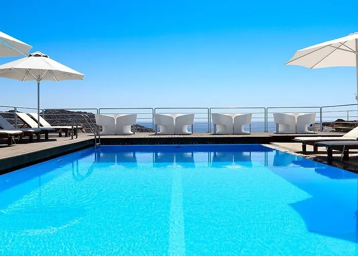 Far Out Hotel&spa Hotel