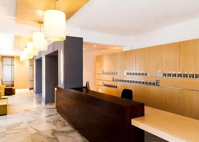 Hotel Far Out Hotel&spa