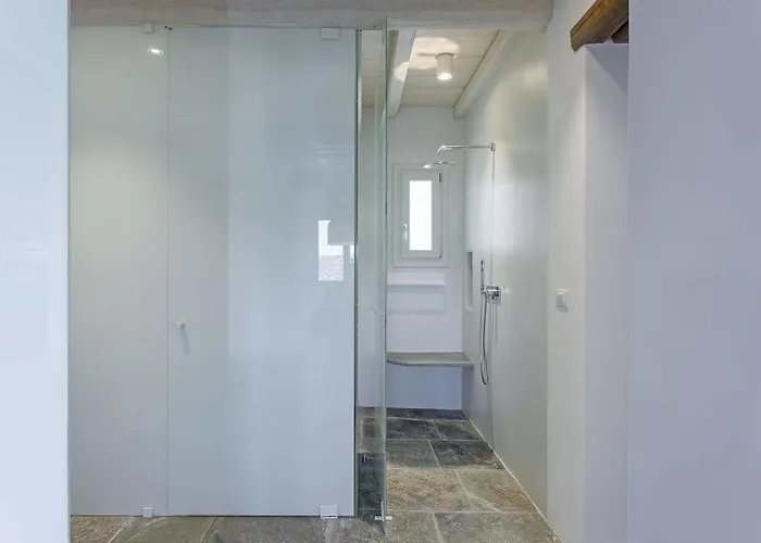 Hotel Far Out Hotel&spa