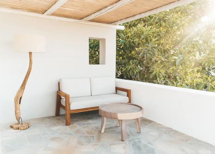 Ξενοδοχείο Far Out & Μυλοπότας