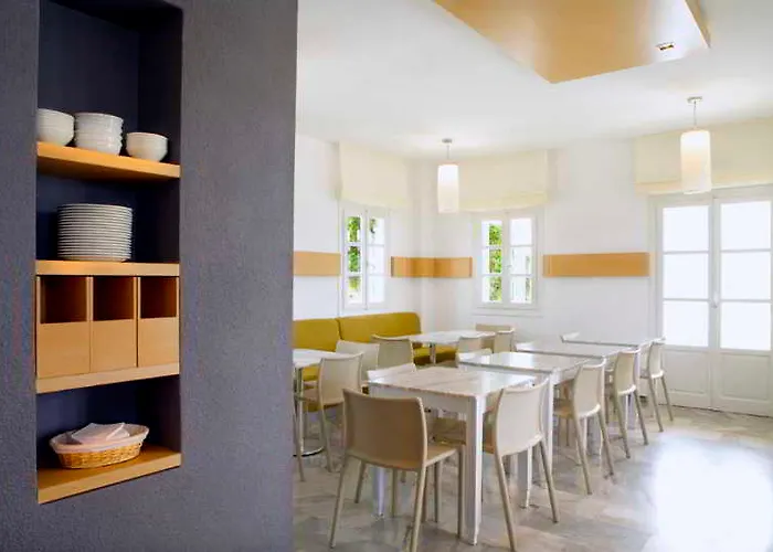 Far Out & 3* Μυλοπότας